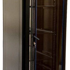 ארון תקשורת 32U בגודל 800*600 דלת מחוררת שחור