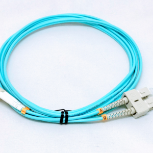 מגשר אופ' LC-D/SC-D OM3 MM Duplex תכלת 1מ'